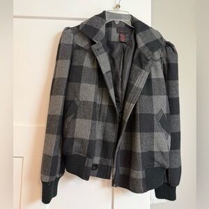 VIA Women's Checkered Jacket in Black and Gray